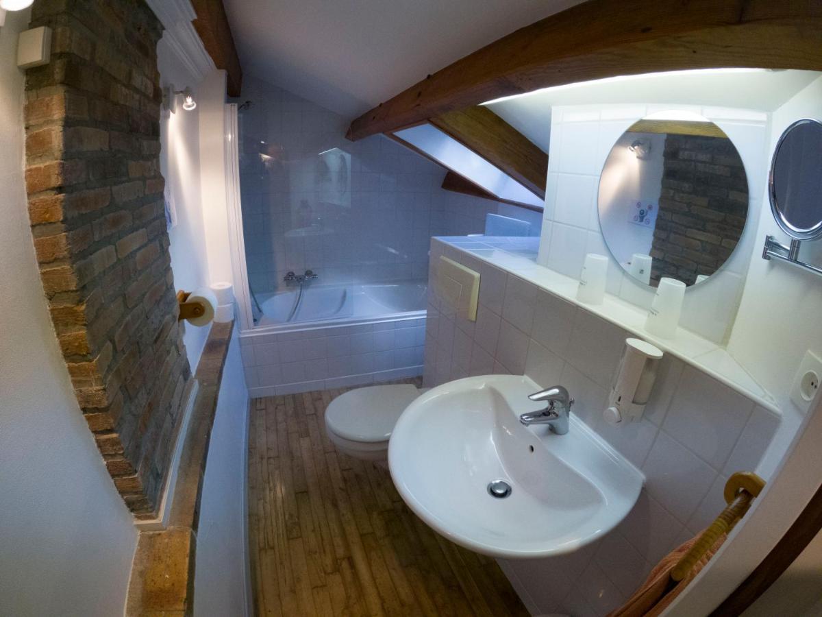 Le Moulin Du Chemin Hotell Scillé Eksteriør bilde
